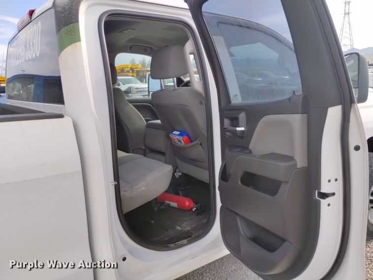 image for item DP3349 2015 Chevrolet Silverado 2500HD  Double Cab pickup truck