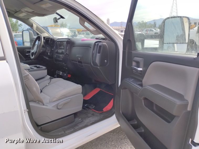 image for item DP3349 2015 Chevrolet Silverado 2500HD  Double Cab pickup truck