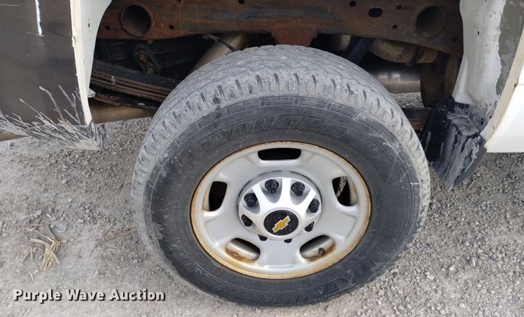 image for item DP3349 2015 Chevrolet Silverado 2500HD  Double Cab pickup truck