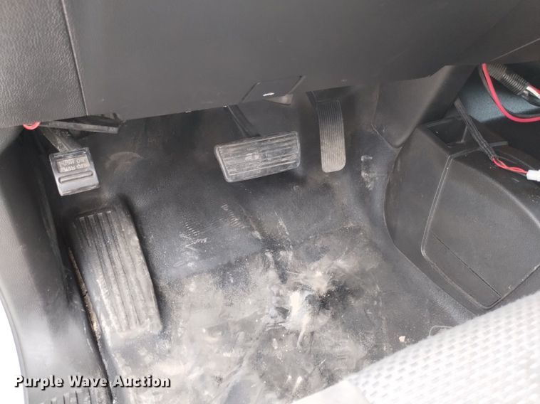 image for item DP3350 2015 Chevrolet Silverado 2500HD  Double Cab utility bed pickup truck