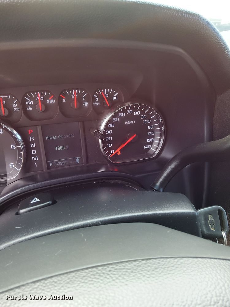 image for item DP3350 2015 Chevrolet Silverado 2500HD  Double Cab utility bed pickup truck