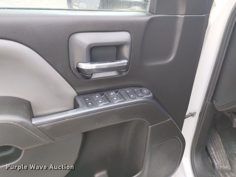 image for item DP3350 2015 Chevrolet Silverado 2500HD  Double Cab utility bed pickup truck