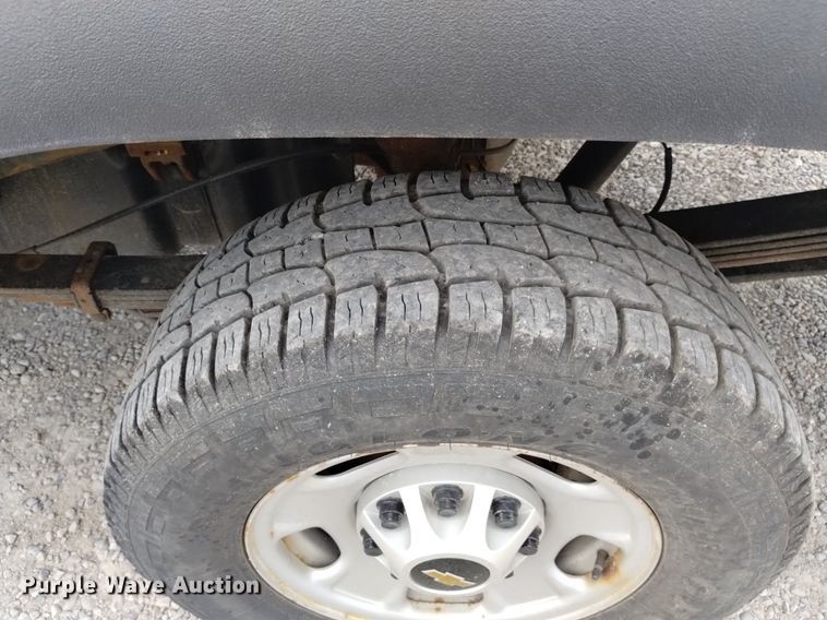 image for item DP3350 2015 Chevrolet Silverado 2500HD  Double Cab utility bed pickup truck