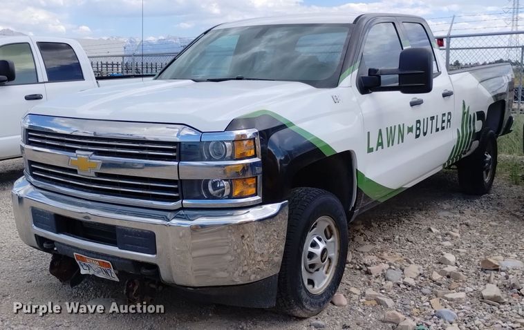 image for item DP3355 2015 Chevrolet Silverado 2500HD  Double Cab pickup truck