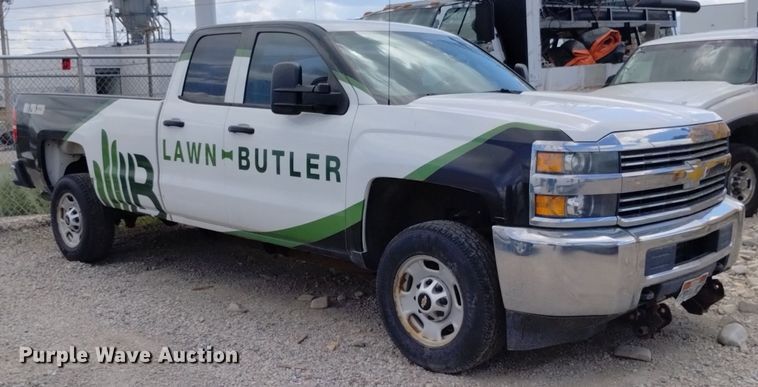 image for item DP3355 2015 Chevrolet Silverado 2500HD  Double Cab pickup truck