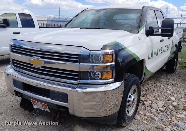 image for item DP3355 2015 Chevrolet Silverado 2500HD  Double Cab pickup truck