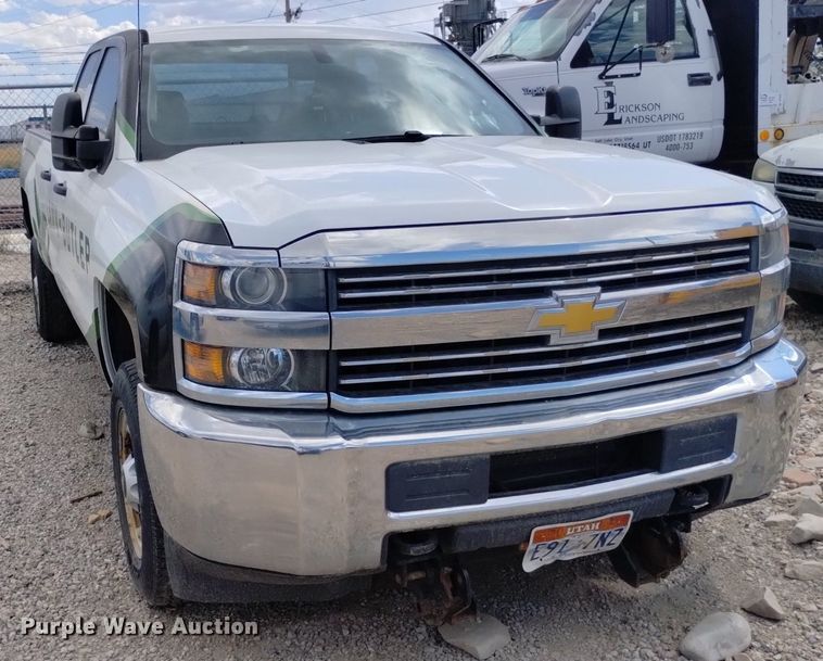 image for item DP3355 2015 Chevrolet Silverado 2500HD  Double Cab pickup truck