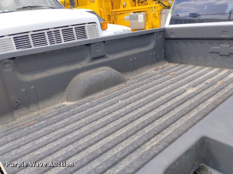 image for item DP3355 2015 Chevrolet Silverado 2500HD  Double Cab pickup truck