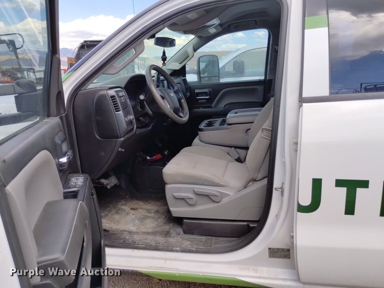 image for item DP3355 2015 Chevrolet Silverado 2500HD  Double Cab pickup truck