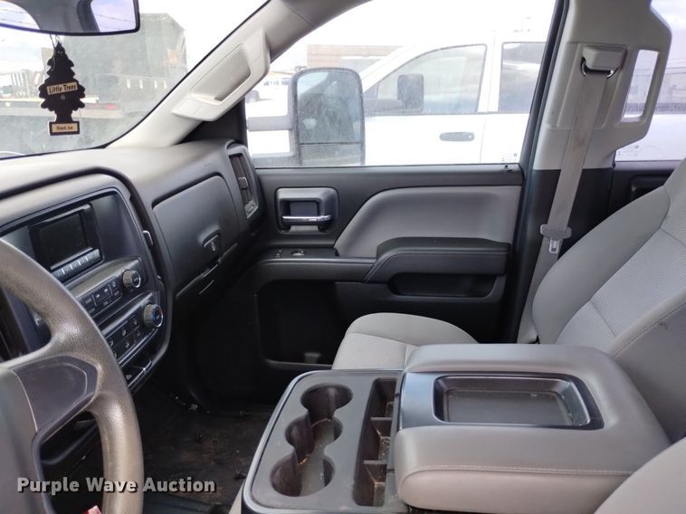 image for item DP3355 2015 Chevrolet Silverado 2500HD  Double Cab pickup truck