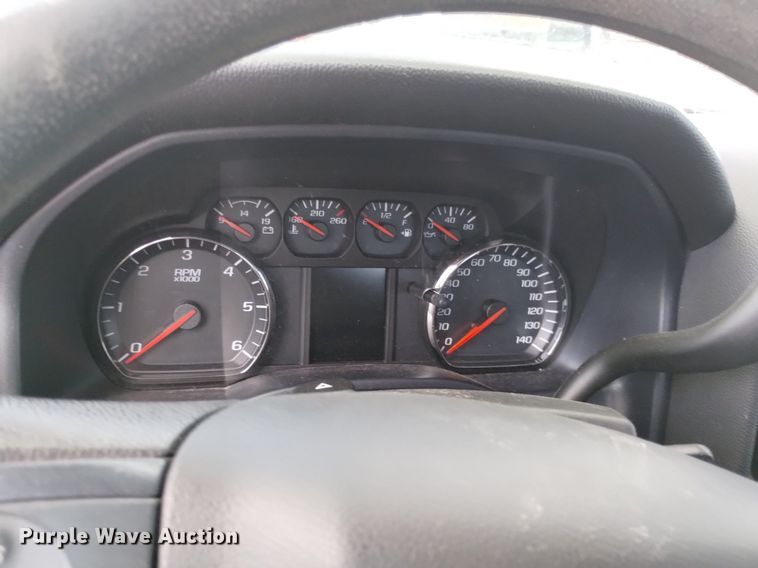 image for item DP3355 2015 Chevrolet Silverado 2500HD  Double Cab pickup truck