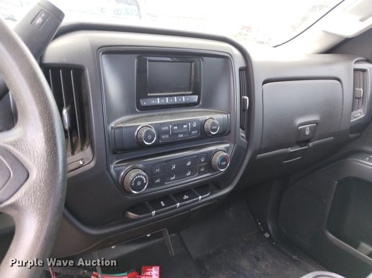 image for item DP3355 2015 Chevrolet Silverado 2500HD  Double Cab pickup truck