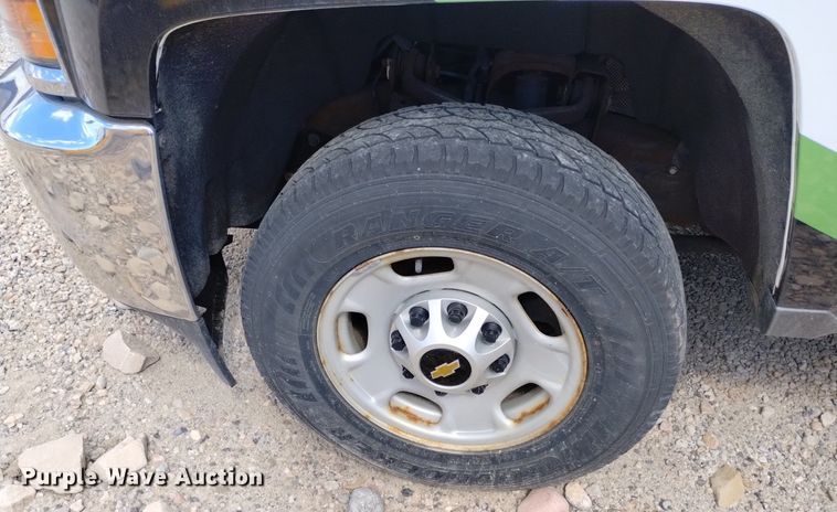 image for item DP3355 2015 Chevrolet Silverado 2500HD  Double Cab pickup truck