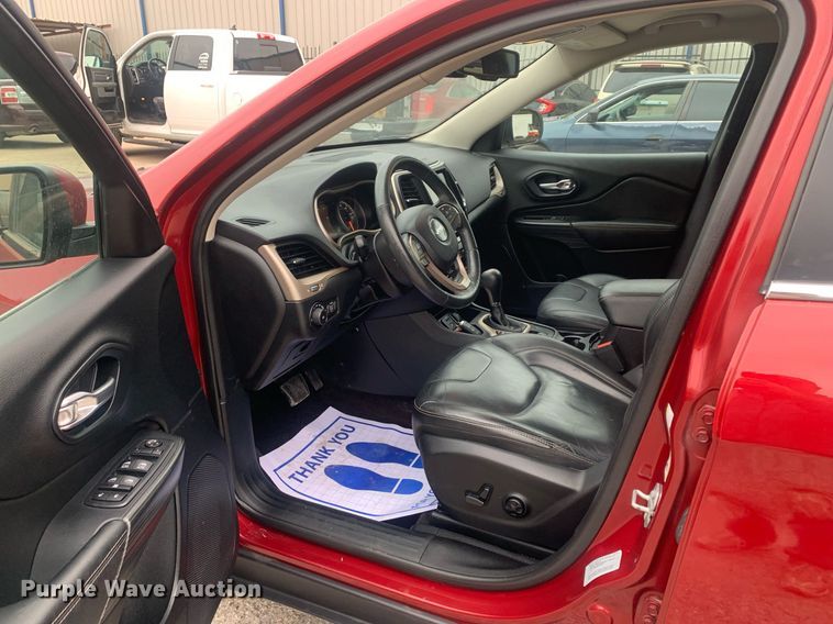 image for item DP8756 2017 Jeep Cherokee  SUV