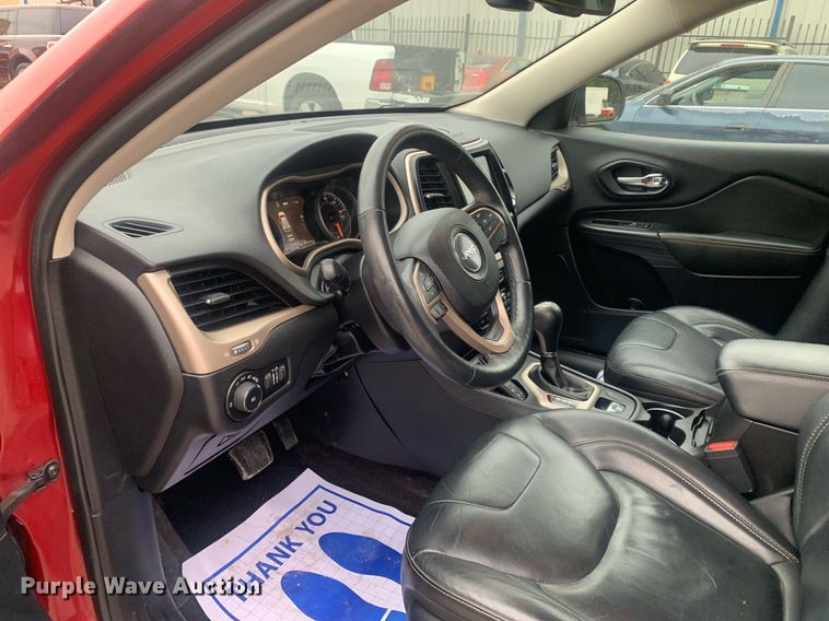 image for item DP8756 2017 Jeep Cherokee  SUV