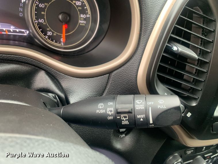 image for item DP8756 2017 Jeep Cherokee  SUV