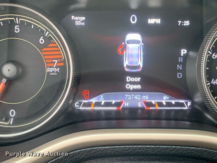 image for item DP8756 2017 Jeep Cherokee  SUV