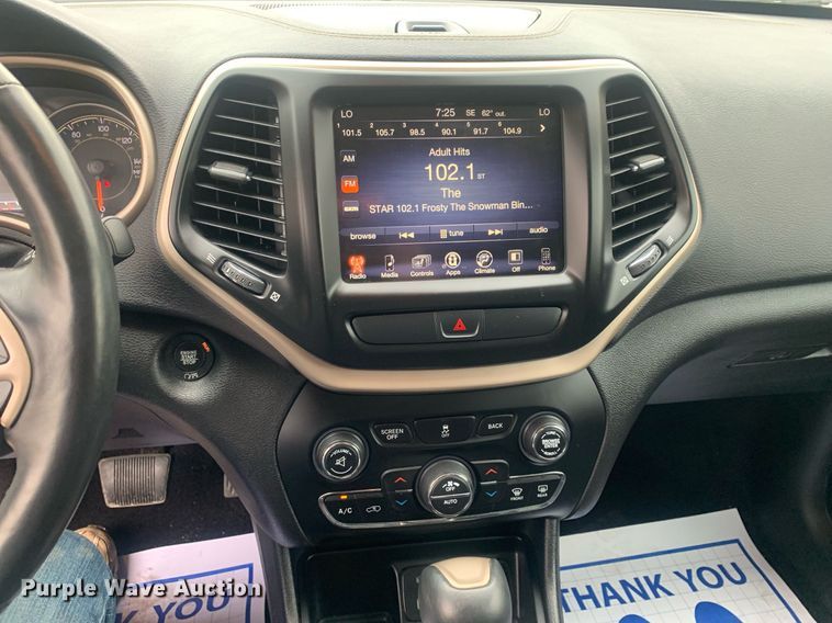 image for item DP8756 2017 Jeep Cherokee  SUV