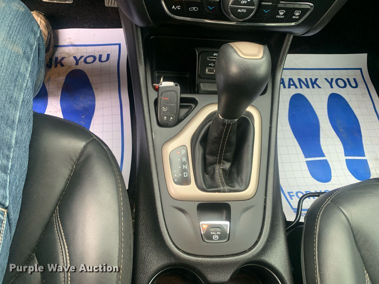 image for item DP8756 2017 Jeep Cherokee  SUV