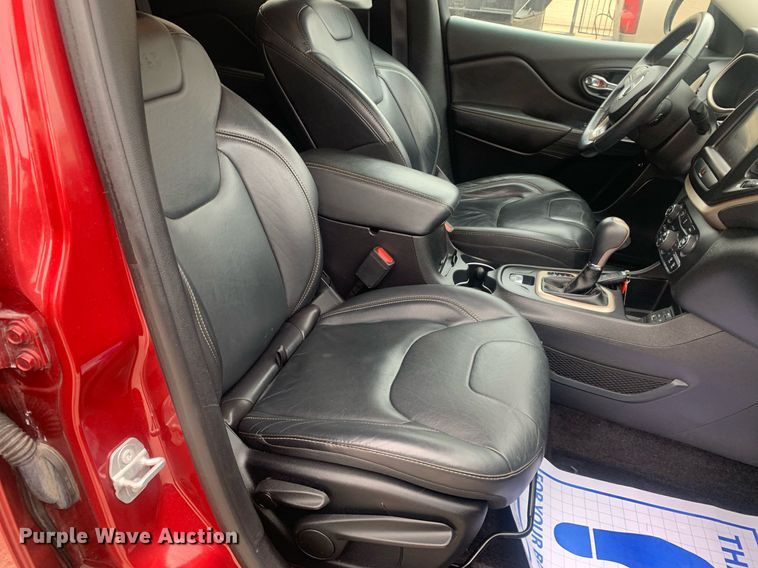 image for item DP8756 2017 Jeep Cherokee  SUV