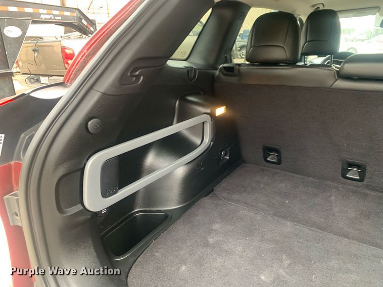 image for item DP8756 2017 Jeep Cherokee  SUV