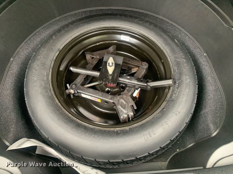 image for item DP8756 2017 Jeep Cherokee  SUV