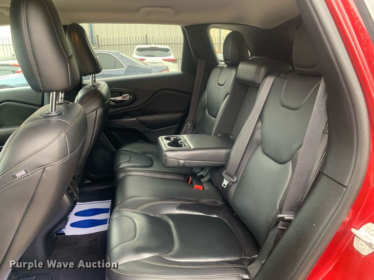 image for item DP8756 2017 Jeep Cherokee  SUV