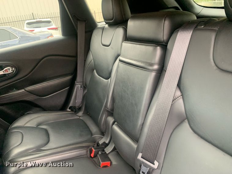 image for item DP8756 2017 Jeep Cherokee  SUV