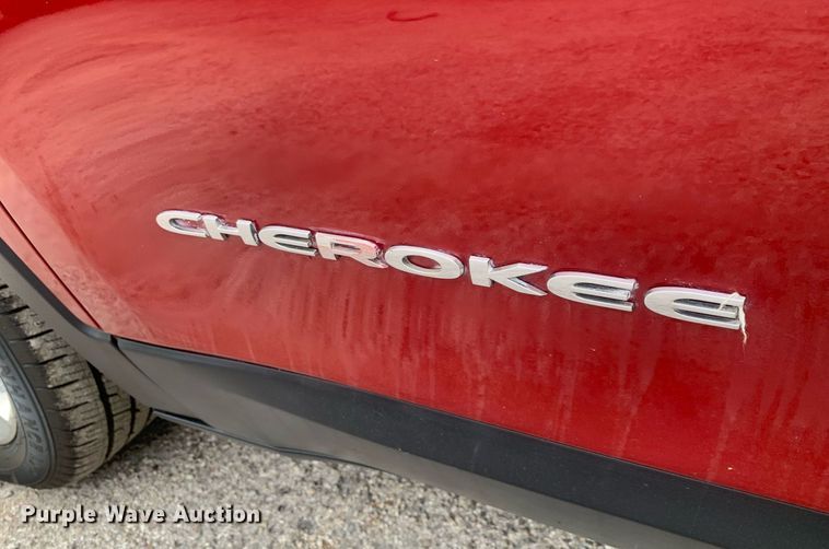 image for item DP8756 2017 Jeep Cherokee  SUV