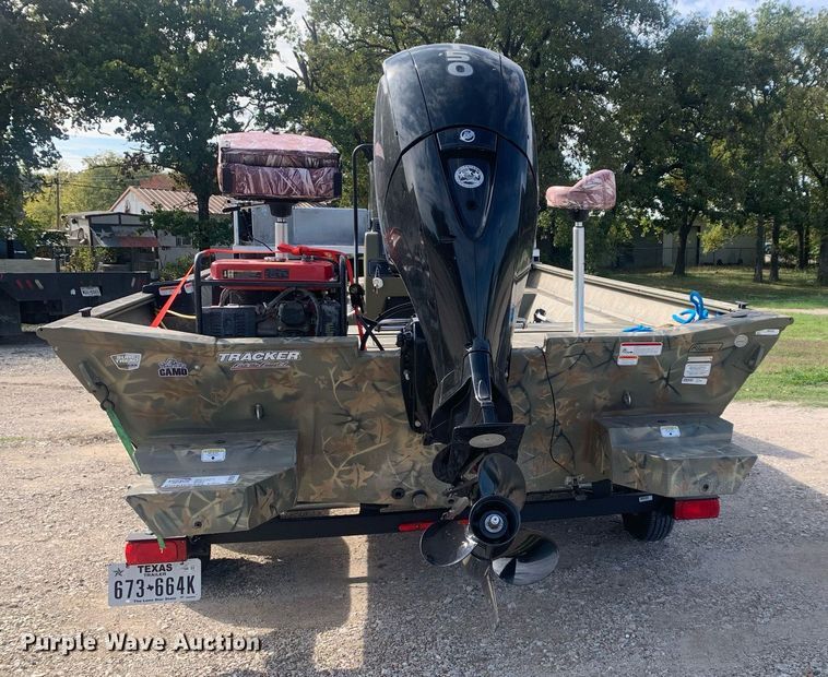 image for item DP8760 2020 Tracker 2072 MVX  boat