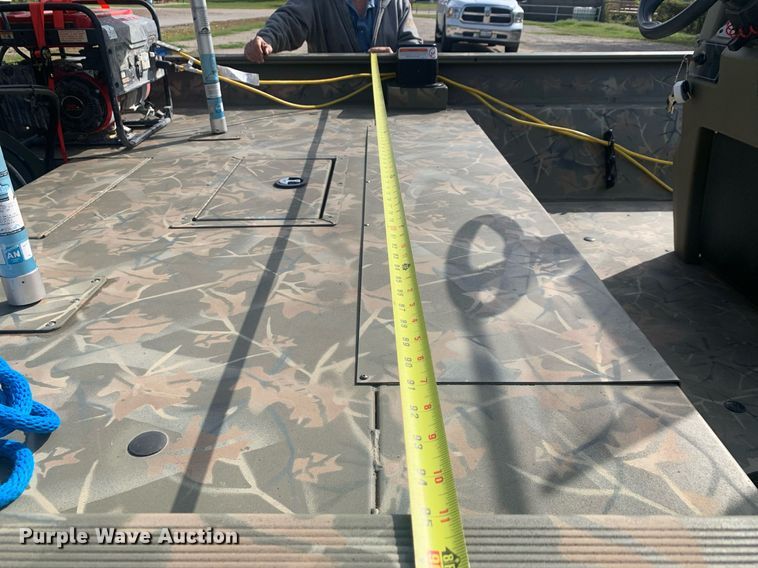 image for item DP8760 2020 Tracker 2072 MVX  boat