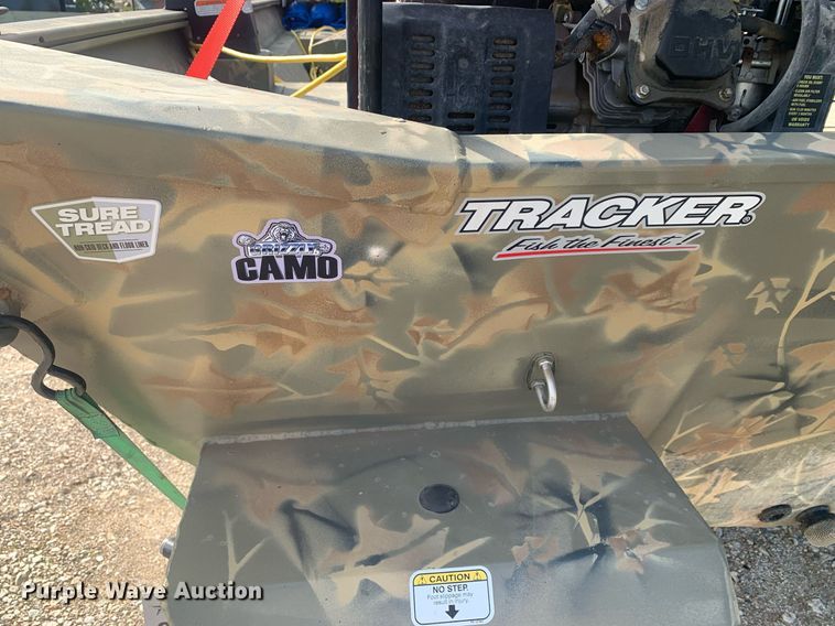 image for item DP8760 2020 Tracker 2072 MVX  boat