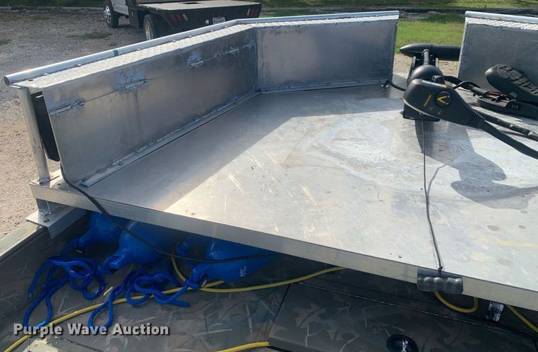 image for item DP8760 2020 Tracker 2072 MVX  boat