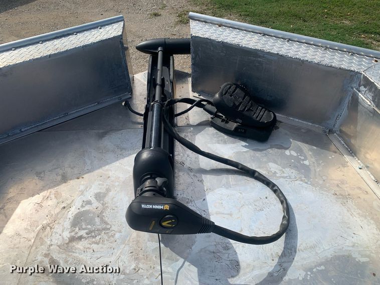 image for item DP8760 2020 Tracker 2072 MVX  boat