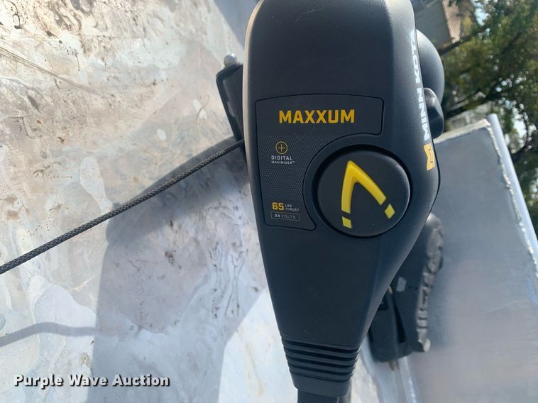 image for item DP8760 2020 Tracker 2072 MVX  boat