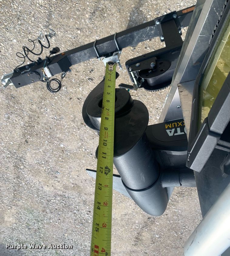 image for item DP8760 2020 Tracker 2072 MVX  boat