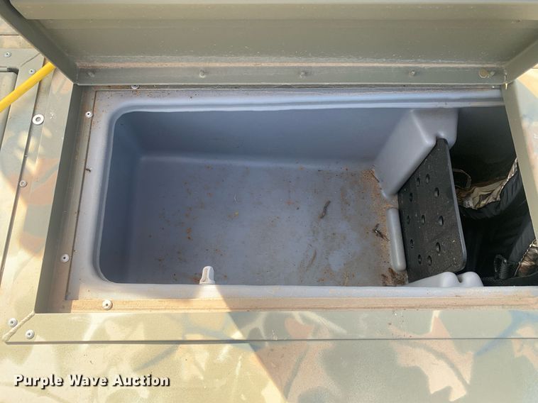 image for item DP8760 2020 Tracker 2072 MVX  boat