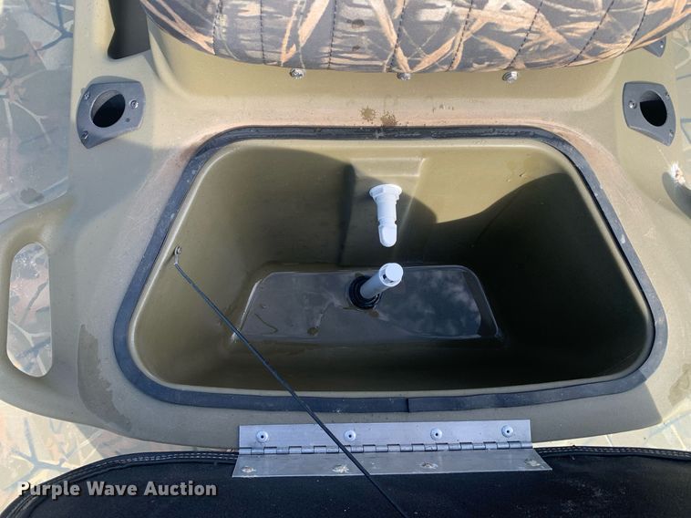 image for item DP8760 2020 Tracker 2072 MVX  boat