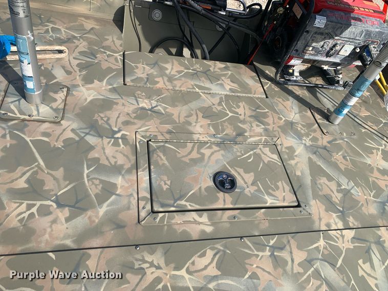 image for item DP8760 2020 Tracker 2072 MVX  boat