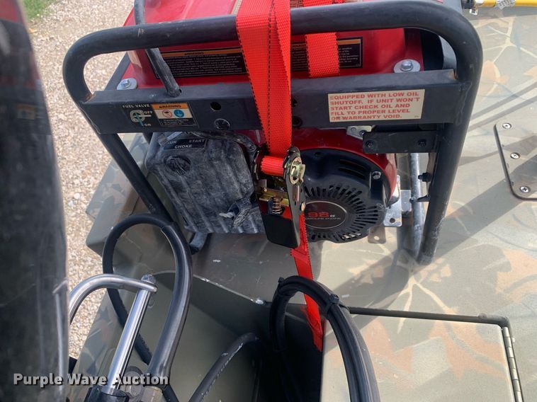 image for item DP8760 2020 Tracker 2072 MVX  boat