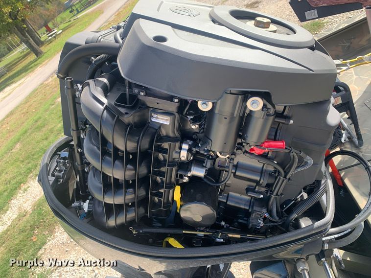 image for item DP8760 2020 Tracker 2072 MVX  boat