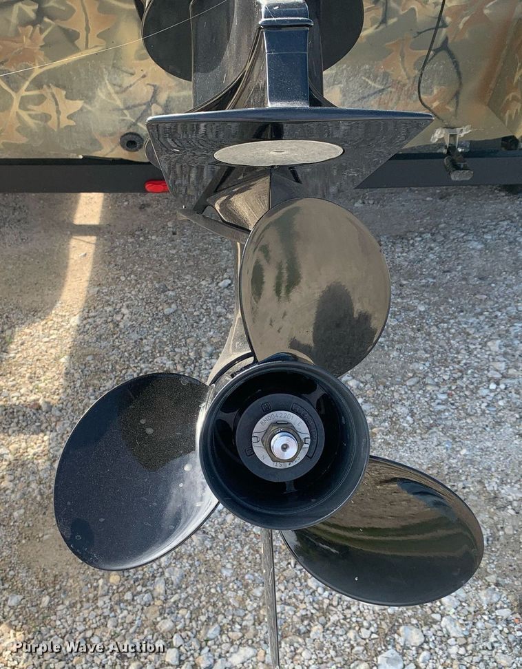 image for item DP8760 2020 Tracker 2072 MVX  boat