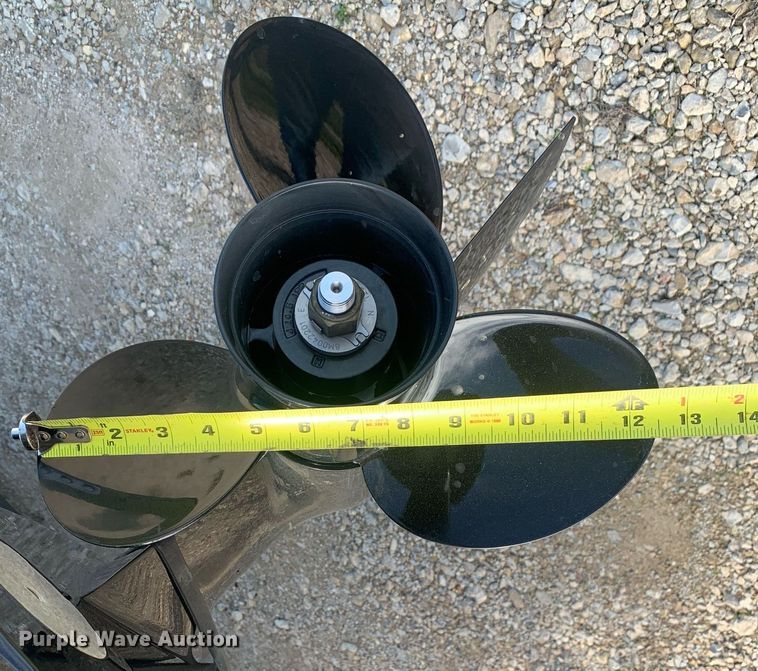 image for item DP8760 2020 Tracker 2072 MVX  boat