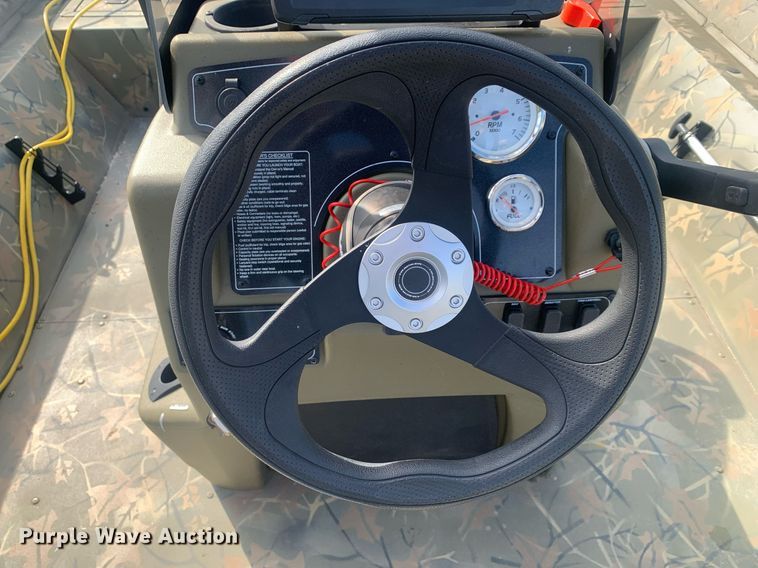 image for item DP8760 2020 Tracker 2072 MVX  boat