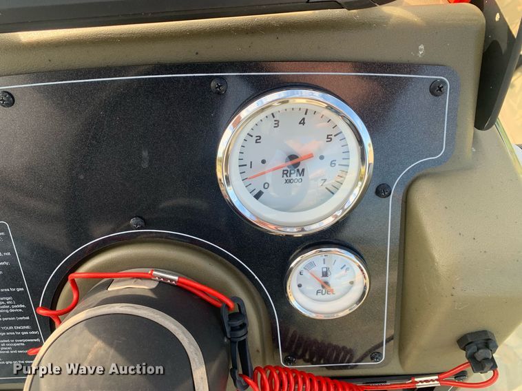 image for item DP8760 2020 Tracker 2072 MVX  boat