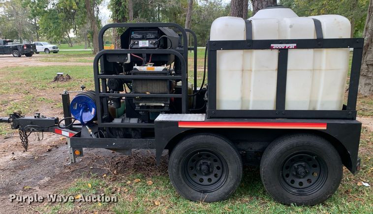 image for item DP8762 2018 Mi-T-M HS-3006-0MDK-UR  hot pressure washer trailer