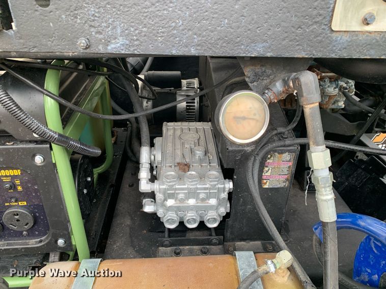 image for item DP8762 2018 Mi-T-M HS-3006-0MDK-UR  hot pressure washer trailer