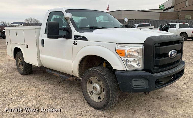 image for item DP8777 2011 Ford F250 Super Duty  utility bed pickup truck