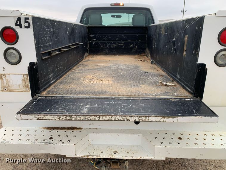 image for item DP8777 2011 Ford F250 Super Duty  utility bed pickup truck