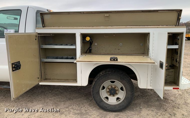 image for item DP8777 2011 Ford F250 Super Duty  utility bed pickup truck